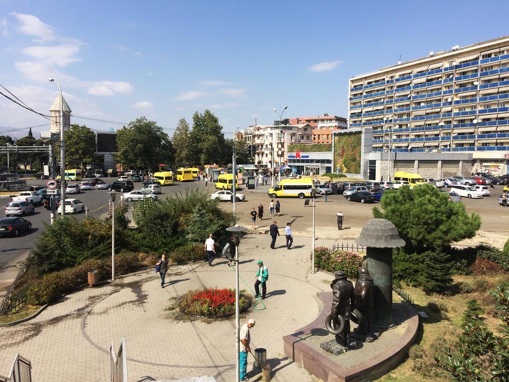 Modern Apartment Avlabari Tiflis Exterior foto